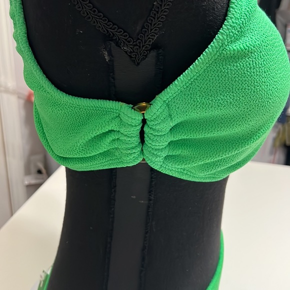 NWT PILYQ Kiwi Reef 2 piece Bikini Size L/D Cup - Picture 8 of 11